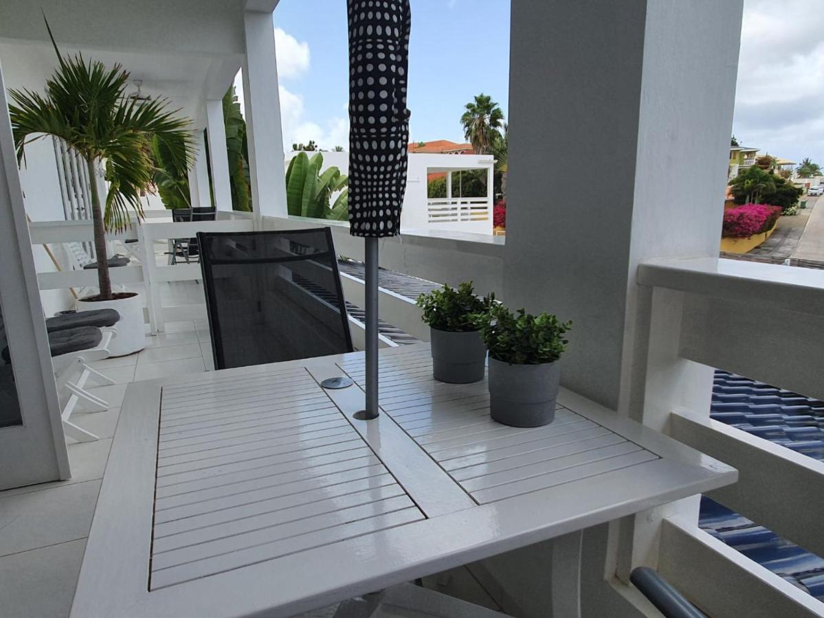 B1 Apartment With Balcony At Jan Thiel Curacao Buitenkant foto